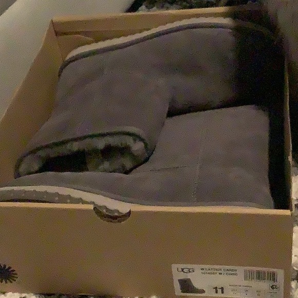 Koolaburra Grey Suede Boots size 11 - Picture 1 of 5